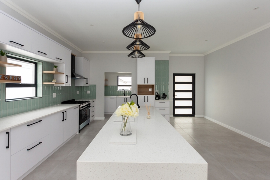3 Bedroom Property for Sale in Shelley Point Western Cape